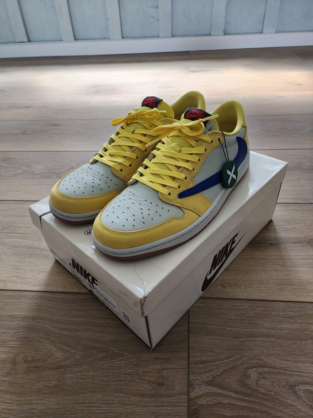 Travis Scott Canary Jordan 1 Lows